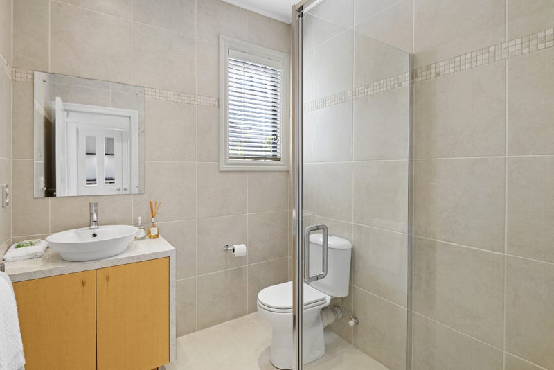 40B McDougall Avenue, St Albans, Christchurch - Carousel 24