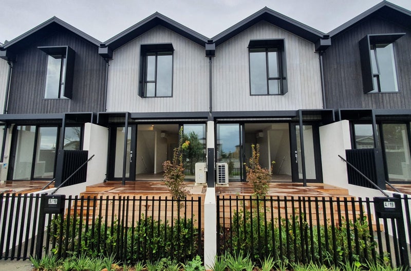 5/19 Powell Street, Avondale, Auckland - Carousel 1