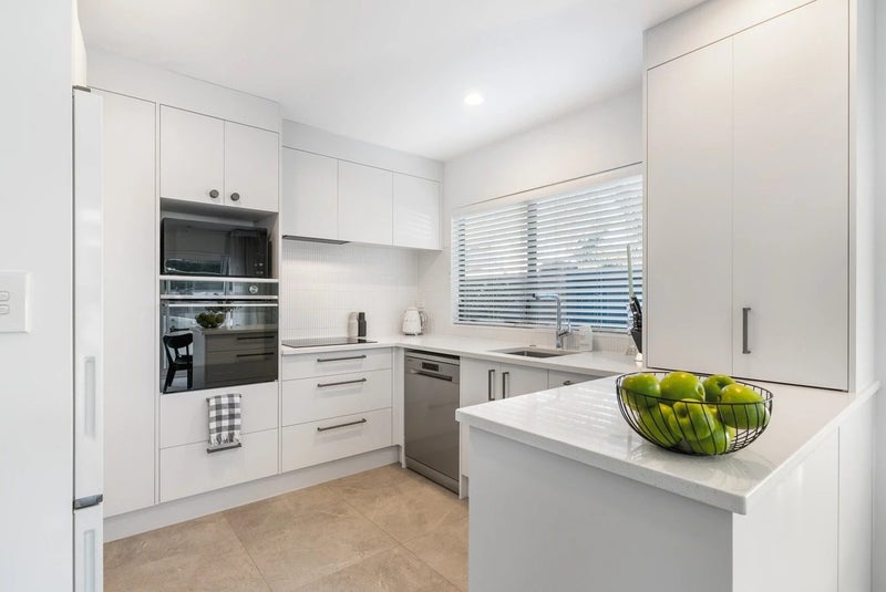 7A Puka Street, Onehunga, Auckland - Carousel 2