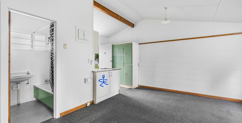 316 Blockhouse Bay Road, Avondale, Auckland - Carousel 2