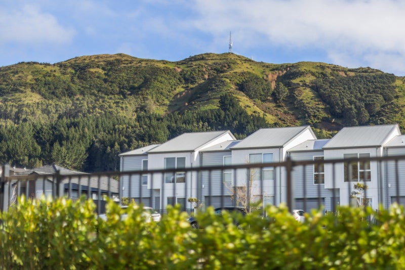 6 Tokitoki Way, Kenepuru, Porirua - Carousel 2