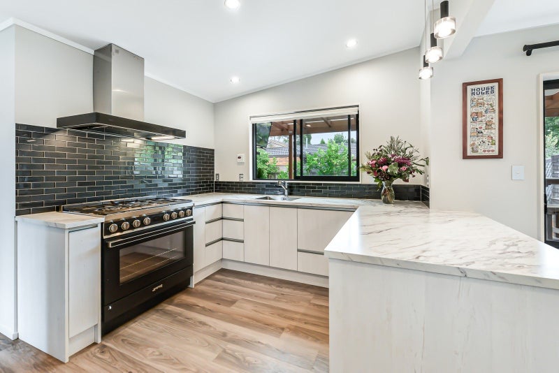 49 Ashurst Avenue, Pukete, Hamilton - Carousel 1