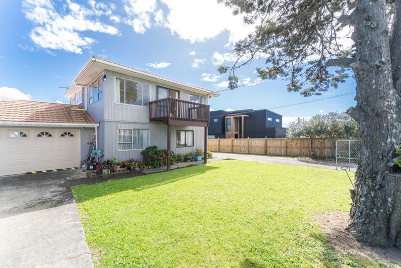 4 Playfair Road, Mount Roskill, Auckland - Carousel 2