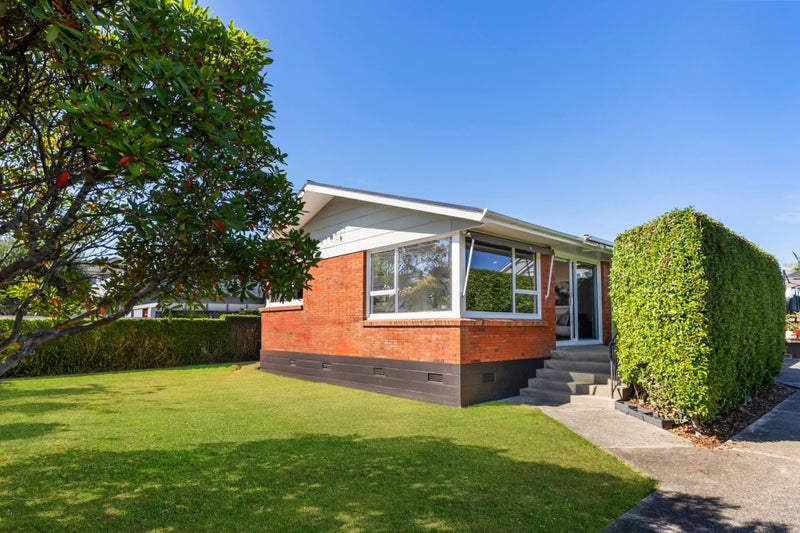 1/10 Crete Avenue, Milford, Auckland - Carousel 2