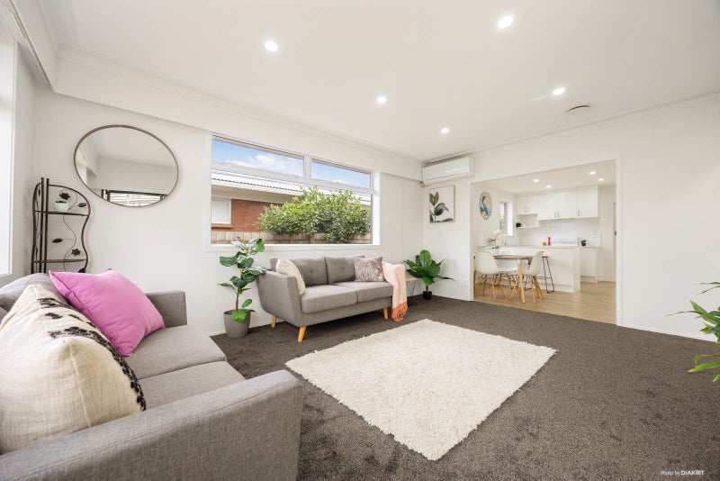 1/9 Verdi Street, Papatoetoe, Auckland - Carousel 1