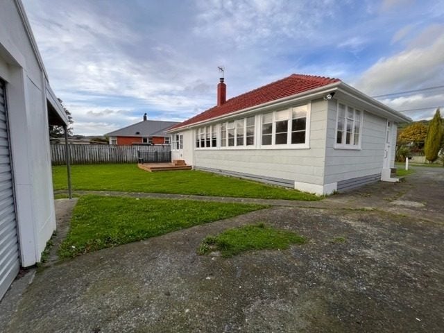 31 Colson Street, Avalon, Lower Hutt - Carousel 1
