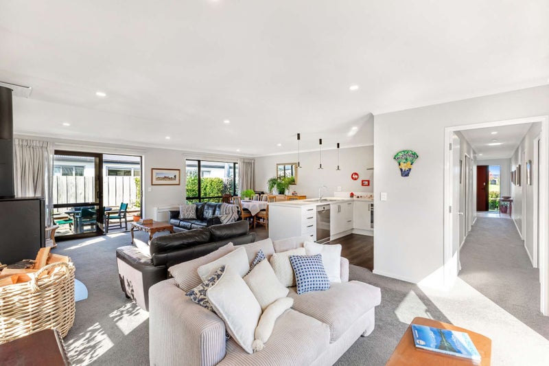 27 Katrine Drive, Marshland, Christchurch - Carousel 2