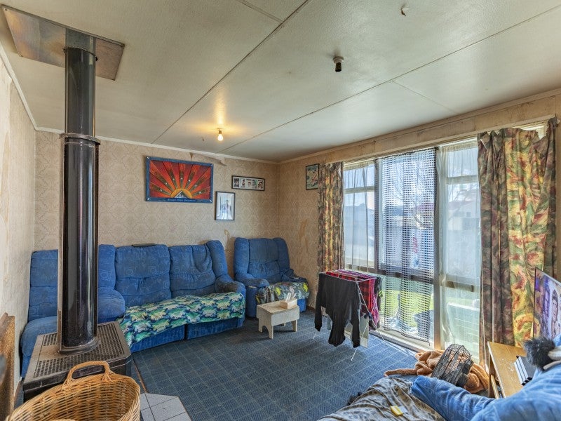 41 Livingstone Road, Flaxmere, Hastings - Carousel 2