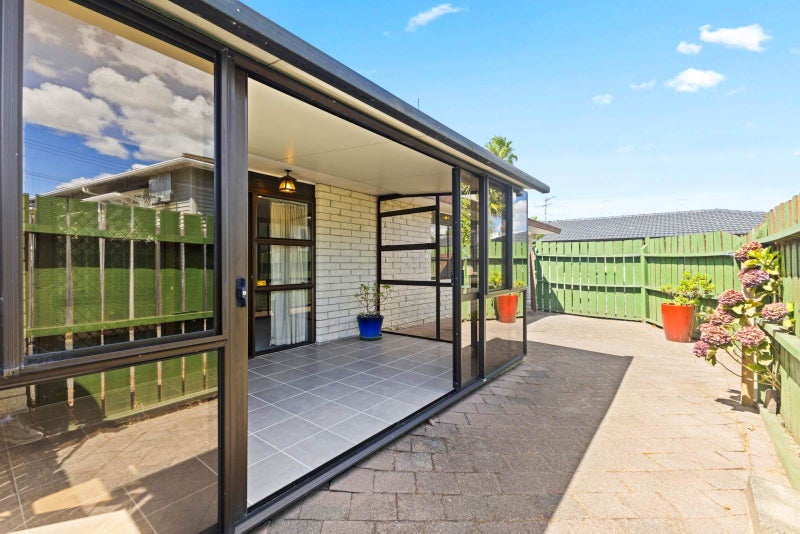 1/1 Albert Street, Papakura, Auckland - Carousel 2