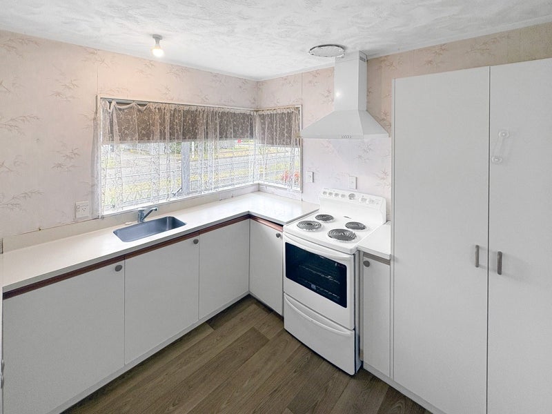 1A Hendon Place, West End, Palmerston North - Carousel 2