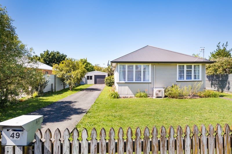 49 Tweed Street, Roslyn, Palmerston North - Carousel 1