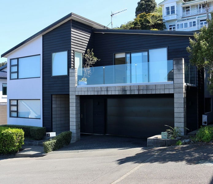 9 Sargeson Way, Kaiwharawhara, Wellington - Carousel 1