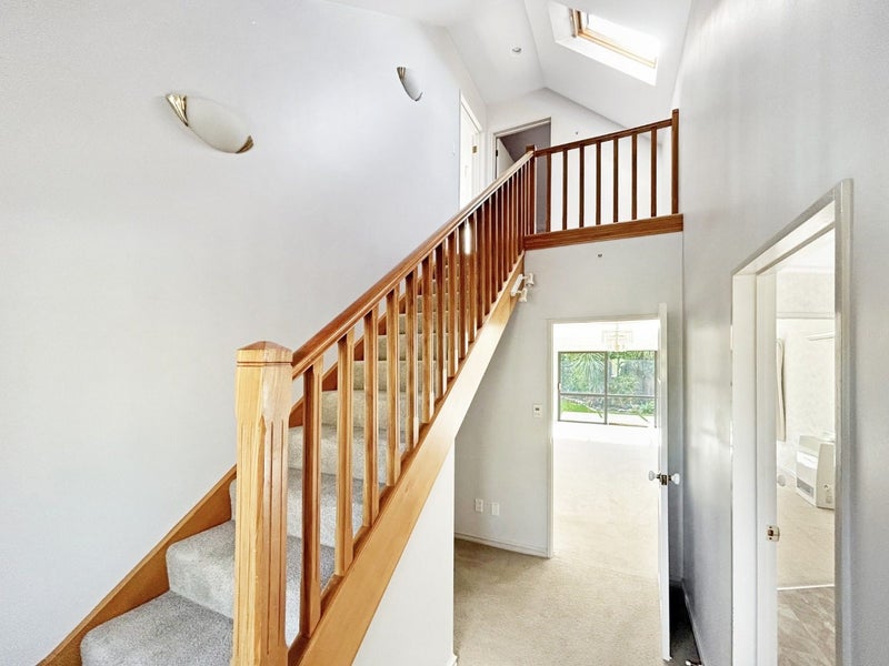 29 Kilkenny Place, Fitzherbert, Palmerston North - Carousel 2