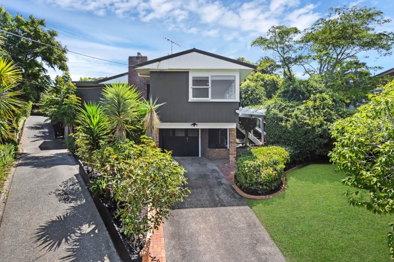 1/7 Jutland Street, Mairangi Bay, Auckland - Carousel 1