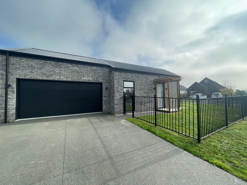 18 Dow Square, Wigram, Christchurch - Carousel 1
