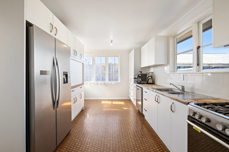 6 Costello Avenue, Mayfield, Blenheim - Carousel 1