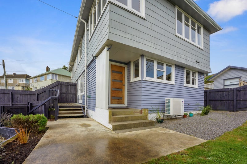 58 Leicester Street, Cannons Creek, Porirua - Carousel 1