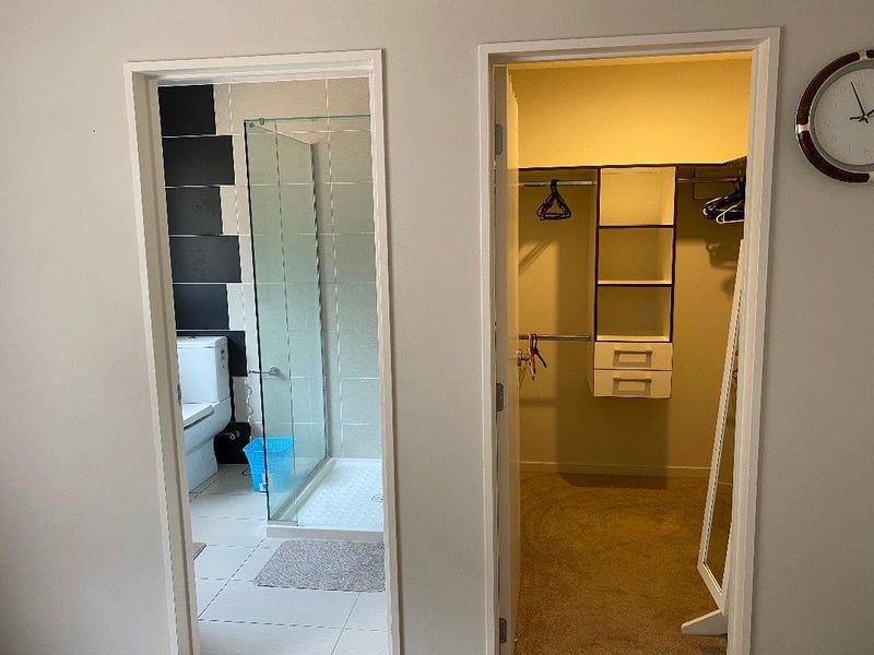 46 Harrowglen Drive, Northcross, Auckland - Carousel 7