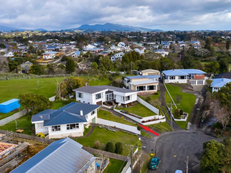 9 Torbay Street, Brooklands, New Plymouth - Carousel 1