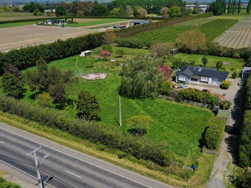 87 York Road, Longlands, Hastings - Carousel 24