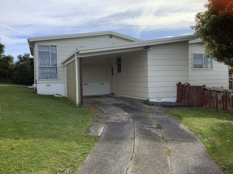 36 Sombrero View, Ascot Park, Porirua - Carousel 1