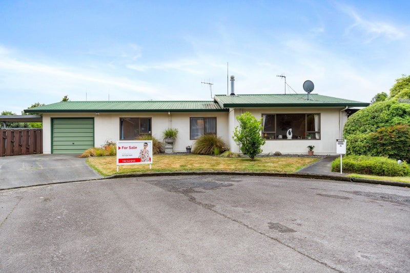19 Titoki Crescent, Pirimai, Napier - Carousel 1