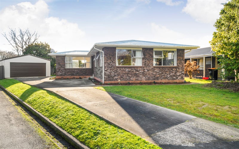 29 Kimberley Grove, Westbrook, Palmerston North - Carousel 1
