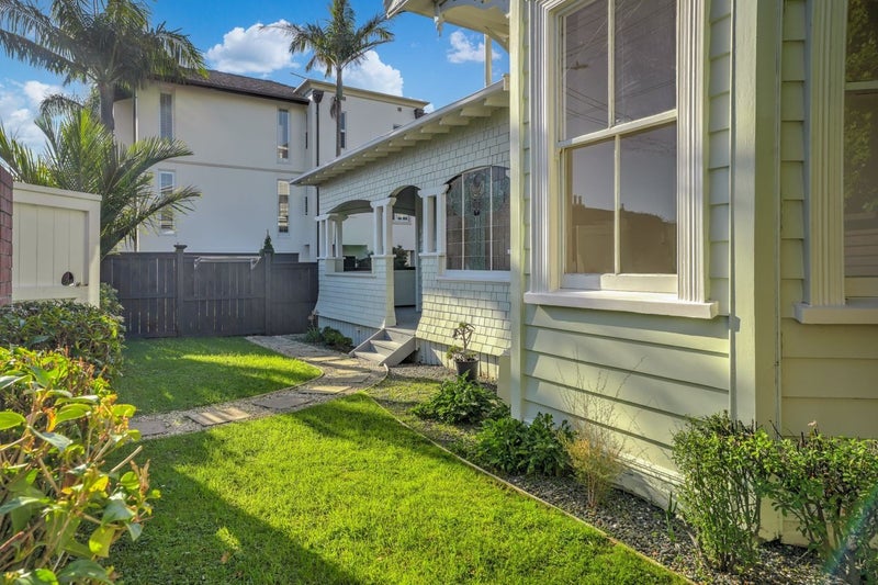 75 Gladstone Road, Parnell, Auckland - Carousel 2