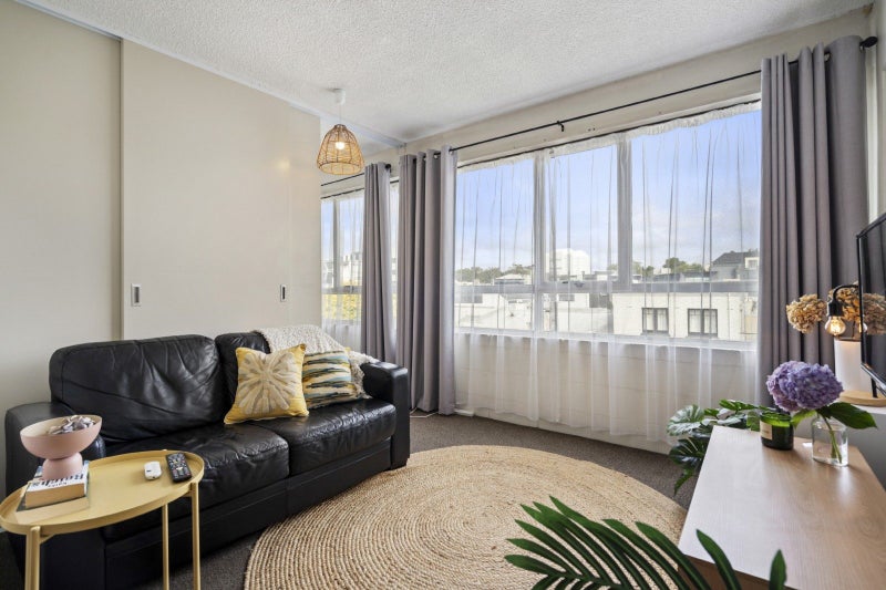 411/9 Sarawia Street, Newmarket, Auckland - Carousel 1