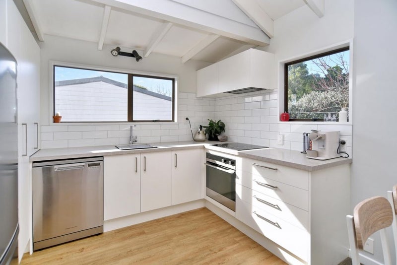 2/10 Grenville Street, Waltham, Christchurch - Carousel 2