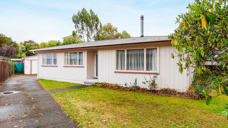 90 Taupahi Road, Tūrangi - Carousel 1