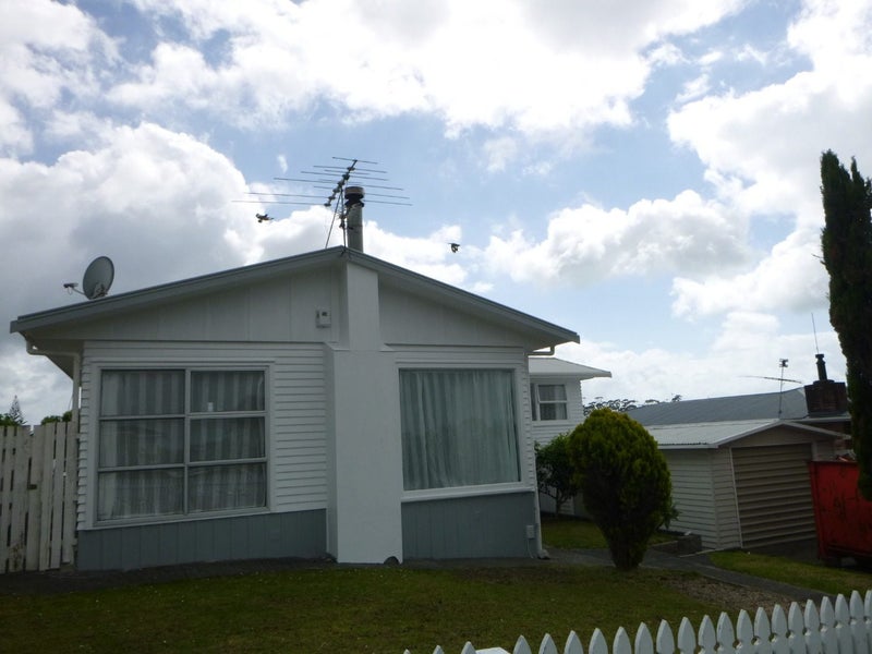 67 Juniper Road, Sunnynook, Auckland - Carousel 1