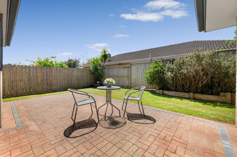 11 Nad Place, East Tamaki Heights, Auckland - Carousel 2