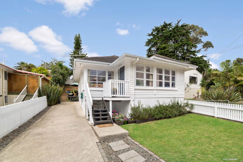 1/27 Gazelle Avenue, Beach Haven, Auckland - Carousel 1