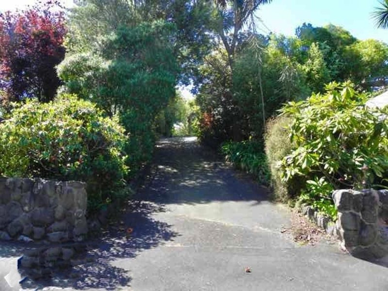 8 Como Street, Maori Hill, Dunedin - Carousel 13