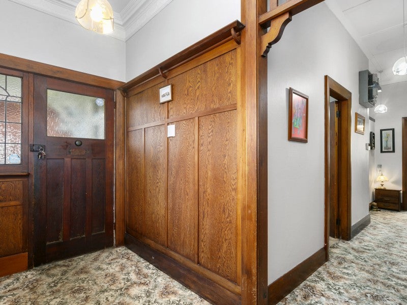 8 Jellicoe Crescent, Kaikorai, Dunedin - Carousel 2