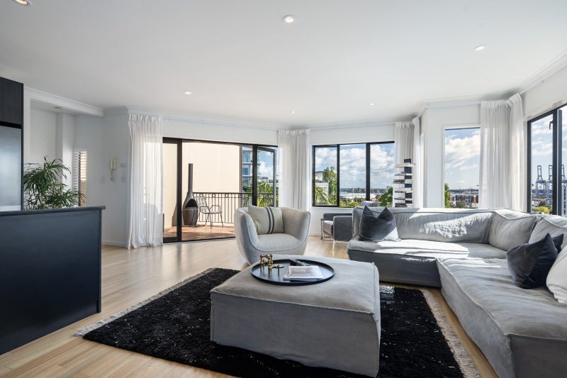 8C Churton Street, Parnell, Auckland - Carousel 1