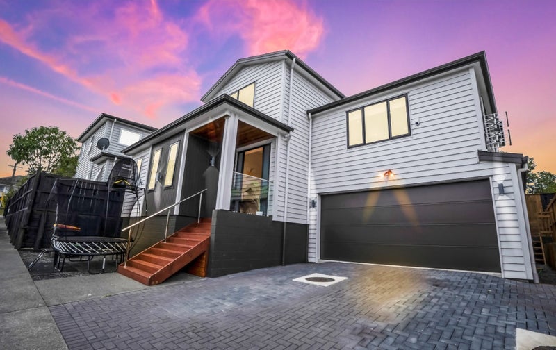 52A Connaught Street, Blockhouse Bay, Auckland - Carousel 1