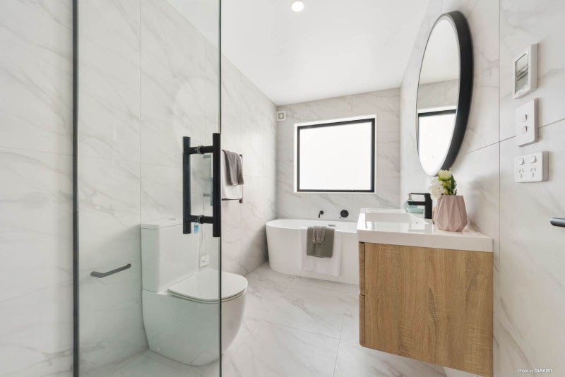 152D Luckens Road, West Harbour, Auckland - Carousel 8