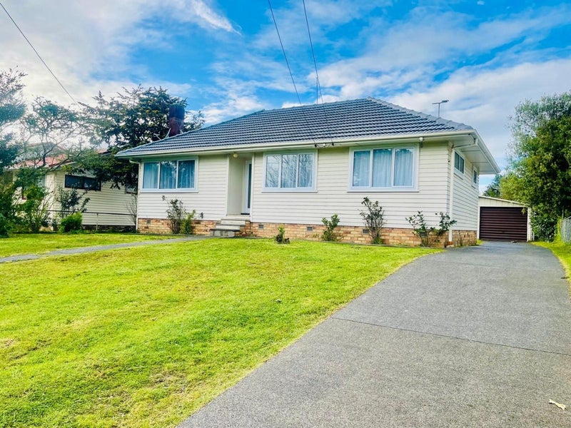 24 Awatere Street, Clover Park, Auckland - Carousel 1
