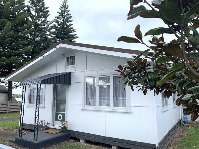 1A Tregenna Street, Castlecliff, Whanganui - Carousel 15