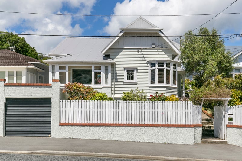 57 Waipapa Road, Hataitai, Wellington - Carousel 1