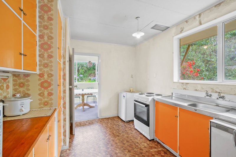 3 Oawai Place, Marfell, New Plymouth - Carousel 2