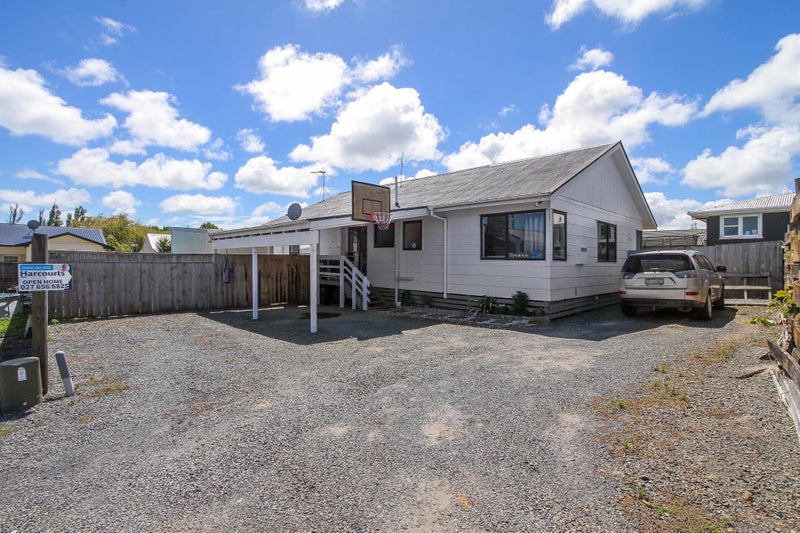 12A Warriston Avenue, Waiuku, Waiuku - Carousel 16