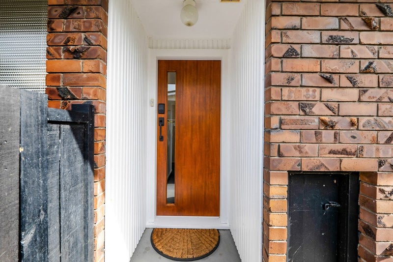 22 Nevada Drive, Merrilands, New Plymouth - Carousel 2