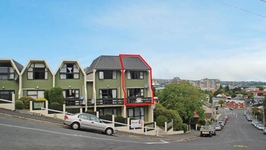 93H Queen Street, North Dunedin, Dunedin - Carousel 1