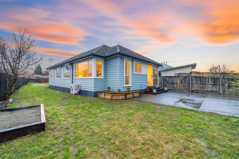 14 Rowcliffe Crescent, Avonside, Christchurch - Carousel 1