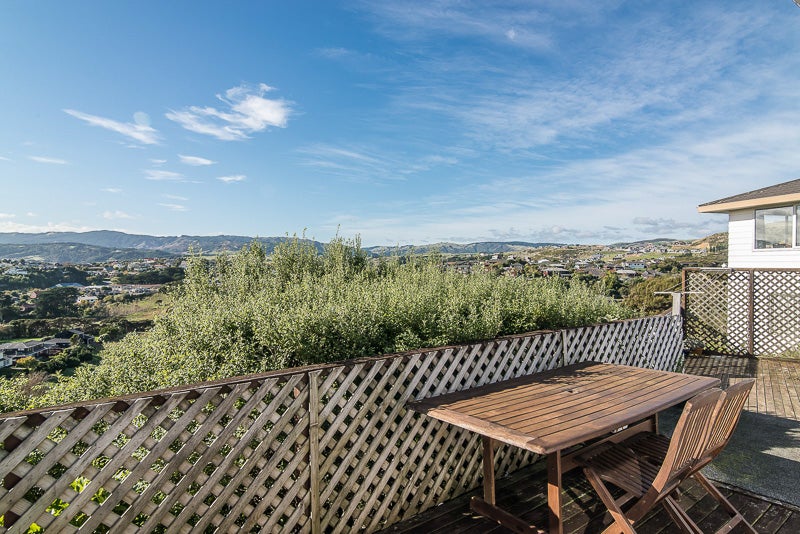 17 The Yardarm, Whitby, Porirua - Carousel 15