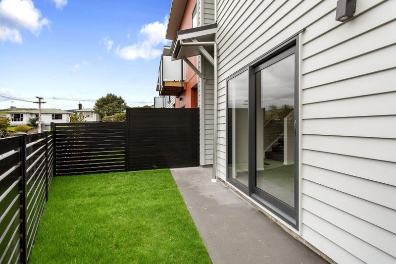 1E Pembroke Street, Tawa, Wellington - Carousel 7