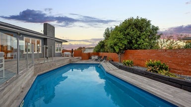 10 Currey Crescent, Milford, Auckland - Carousel 1